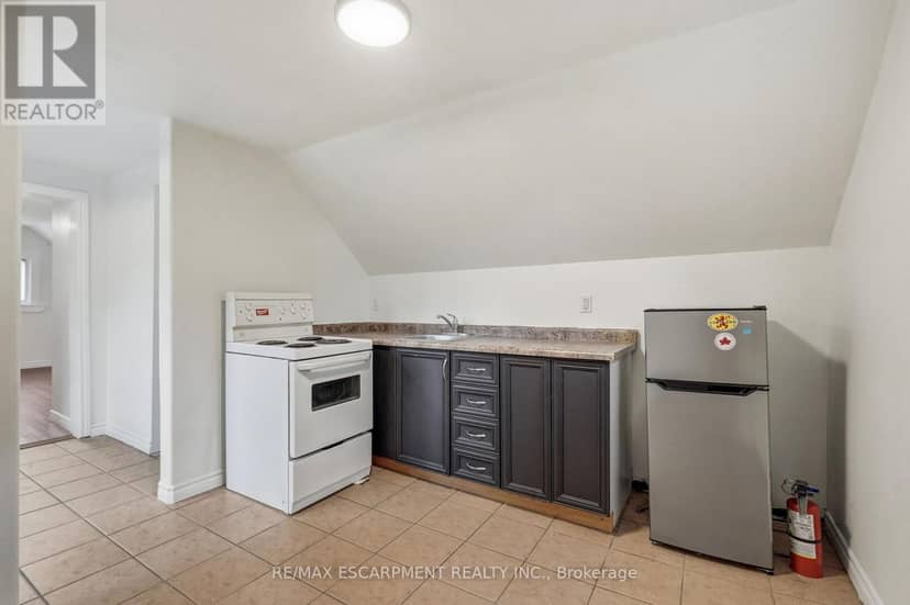32 Oak Avenue — photo 34 of 40