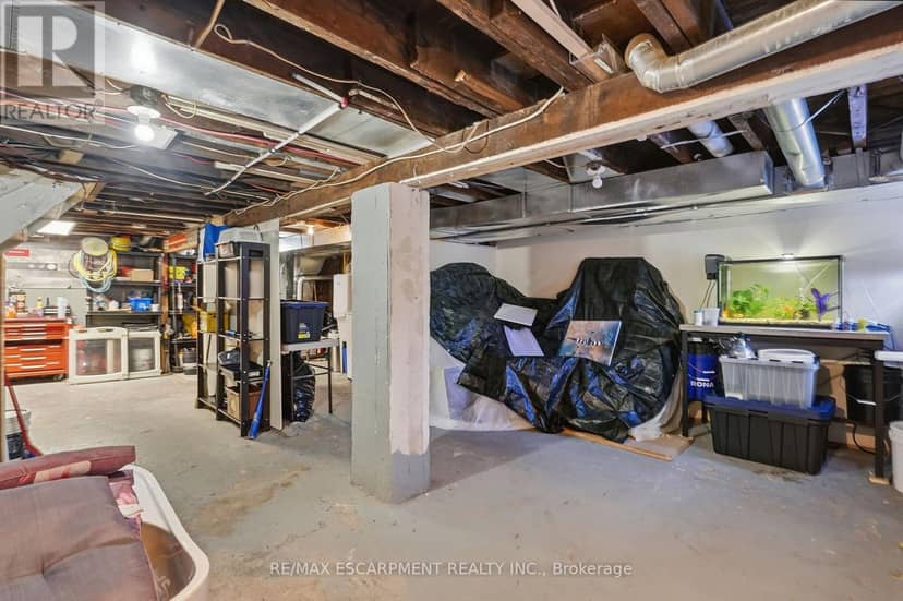 32 Oak Avenue — photo 39 of 40