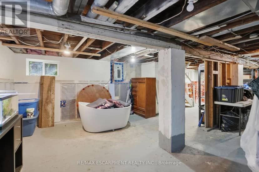 32 Oak Avenue — photo 40 of 40