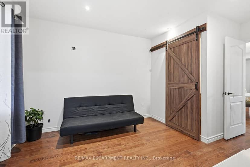 32 Oak Avenue, Hamilton, photo 7
