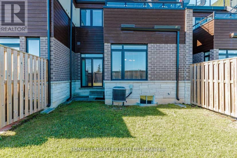 19 - 35 Midhurst Heights — photo 32 of 40