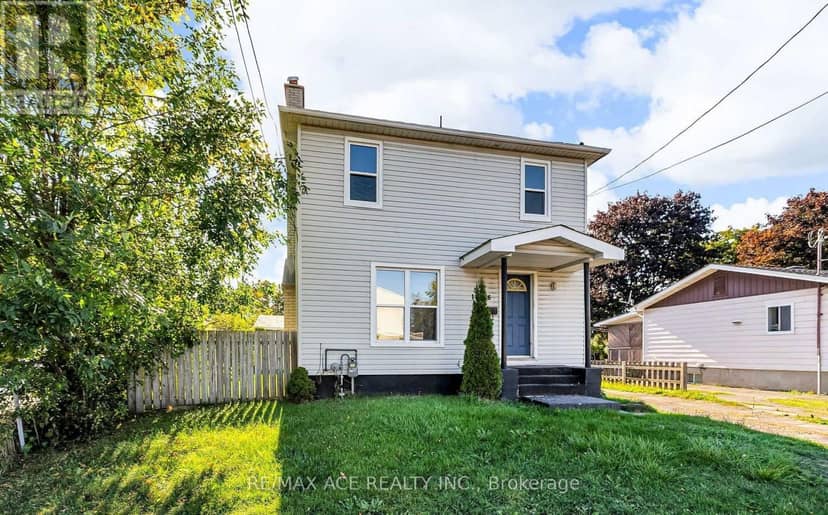 1606 Pitt Street, Cornwall, photo 2