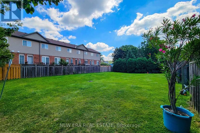 13 - 151 Green Road — photo 10 of 40