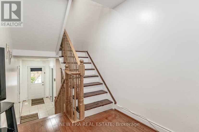 13 - 151 Green Road — photo 14 of 40