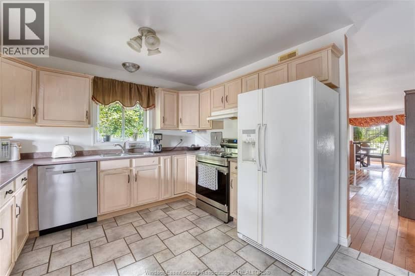 1610 Chornoby CRESCENT, Tecumseh, photo 7