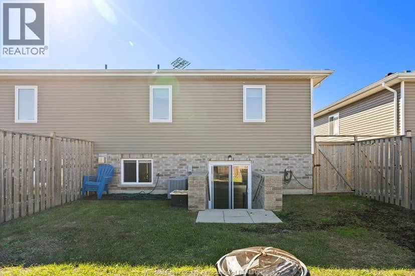 67 Hazel Crescent — photo 23 of 28