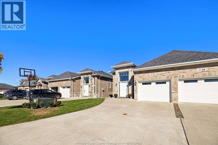 67 Hazel Crescent — photo 27 of 28