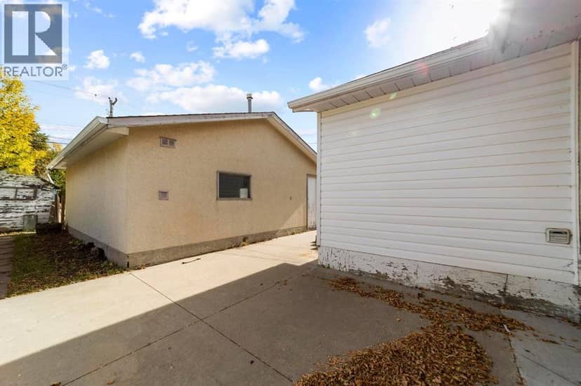 4411 66 Street — photo 24 of 26