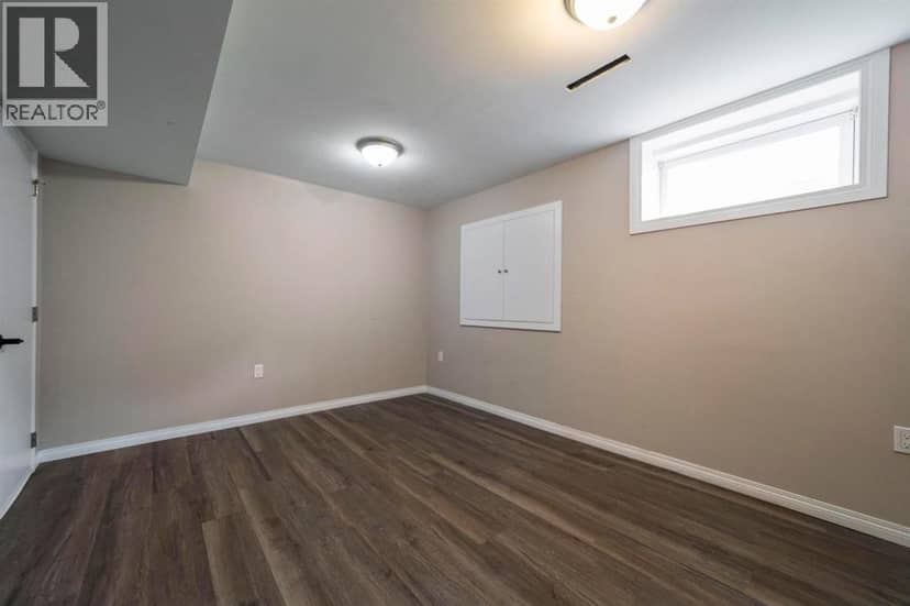 4411 66 Street — photo 20 of 26