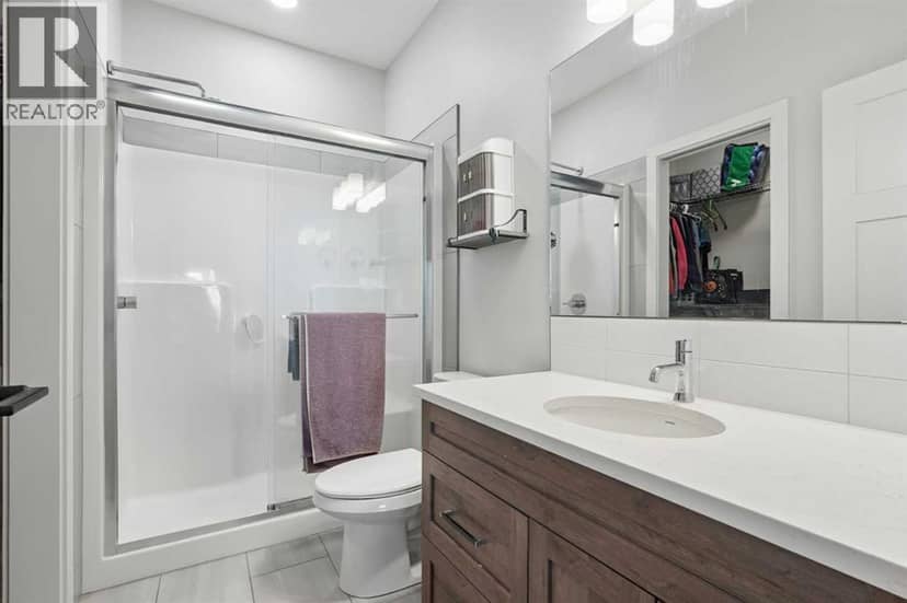 1369 Pacific Circle W — photo 14 of 40