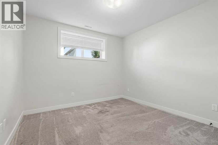 1369 Pacific Circle W — photo 31 of 40