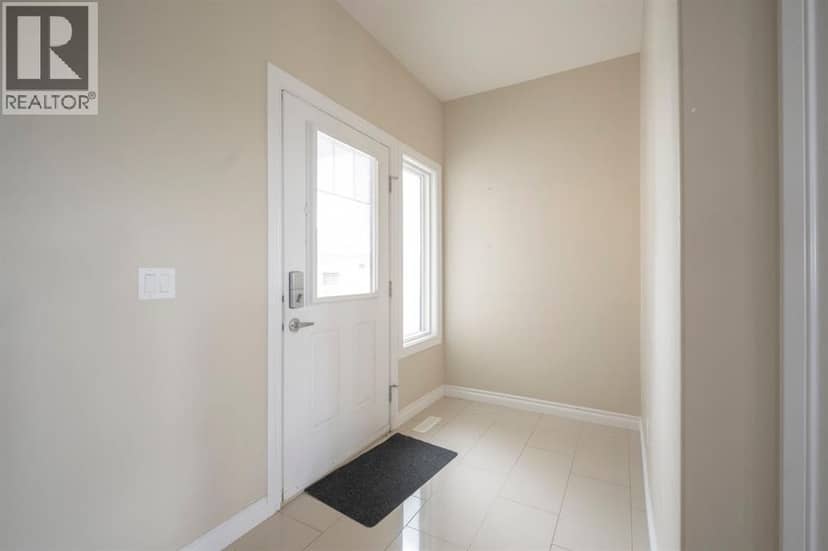 356 Dixon Road, Fort McMurray, photo 4