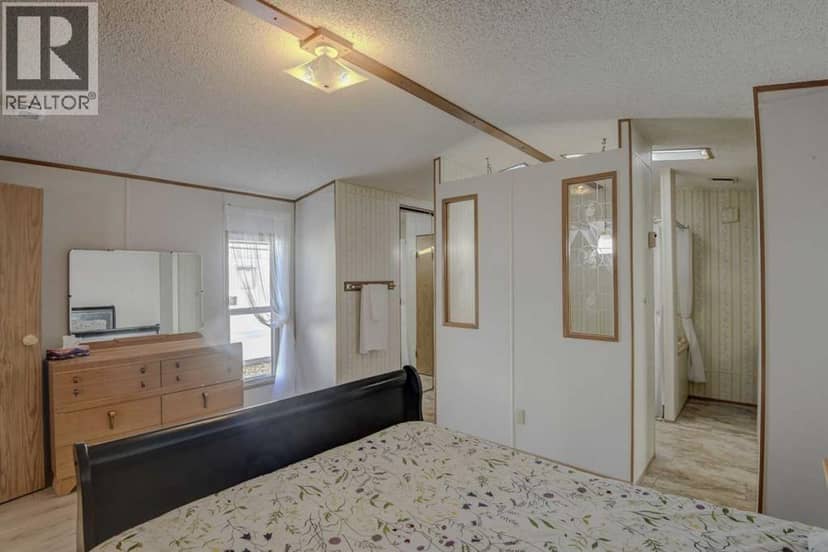 71, 99 Arbour Lake Road NW — photo 17 of 31