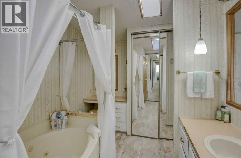 71, 99 Arbour Lake Road NW — photo 19 of 31