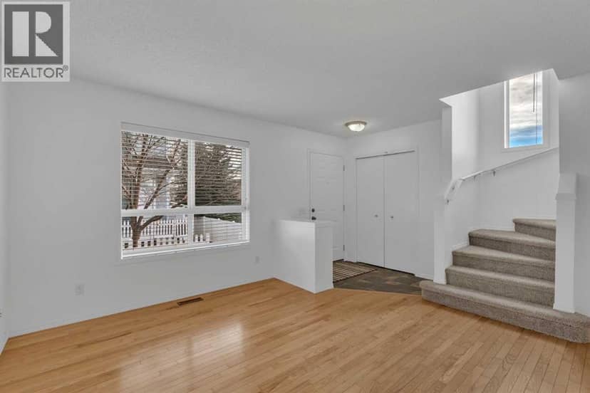 60 Tuscany Court NW — photo 9 of 34