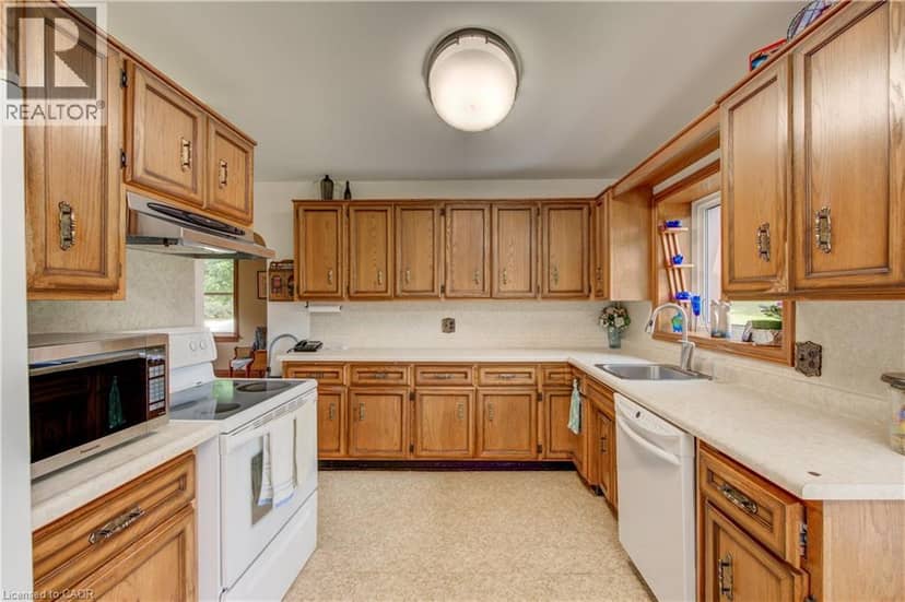 5465 KING Street — photo 21 of 40
