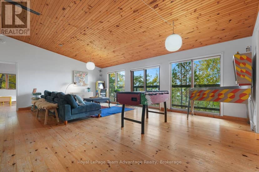 6 & 8 Mill Heights Road — photo 9 of 40