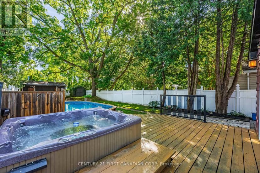 26 Thornton Avenue — photo 34 of 40