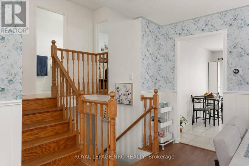 147 St Lawrence Drive — photo 17 of 38