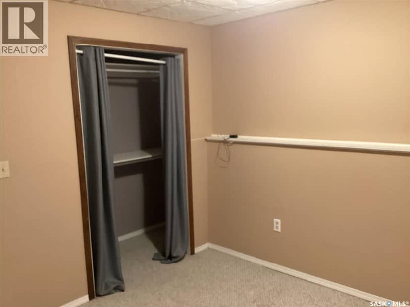 961 Athol STREET — photo 12 of 40