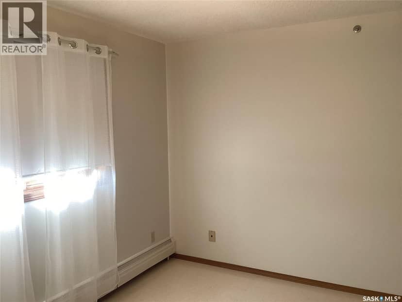961 Athol STREET — photo 14 of 40