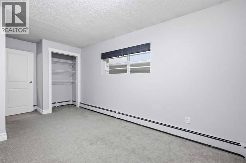 B, 2115 35 Avenue SW — photo 22 of 35