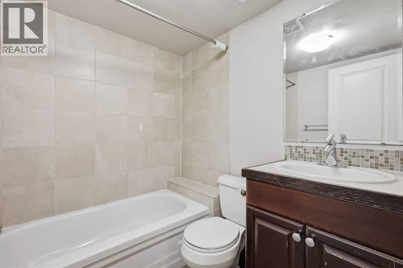 B, 2115 35 Avenue SW — photo 25 of 35