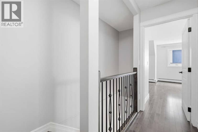 B, 2115 35 Avenue SW — photo 13 of 35