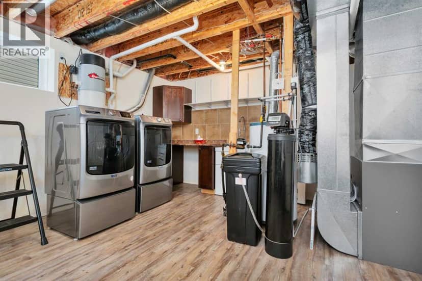 8 Hansen Close — photo 21 of 29