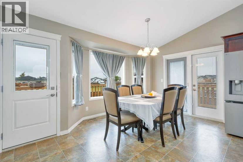 8 Hansen Close, Sylvan Lake, photo 6