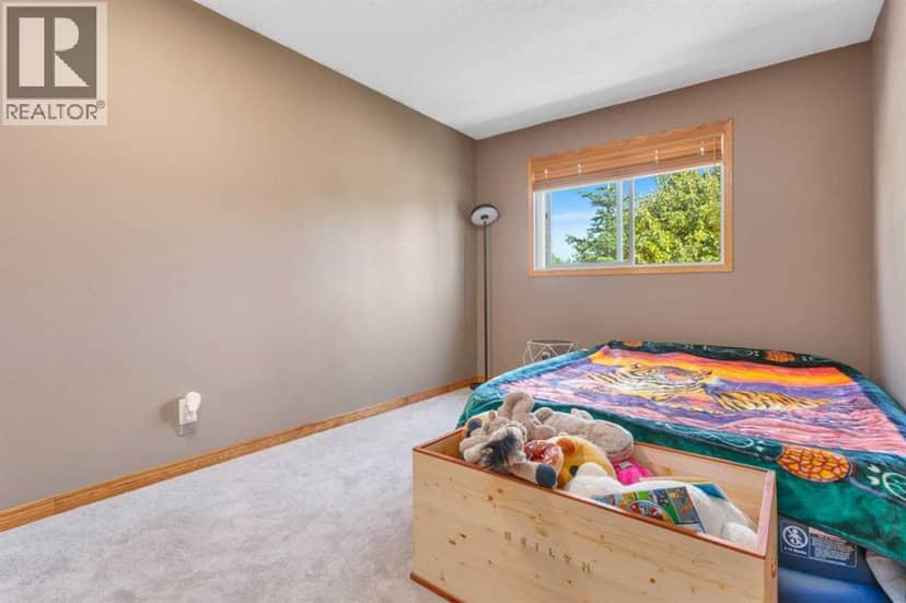 54 Lakeview Crescent — photo 26 of 40