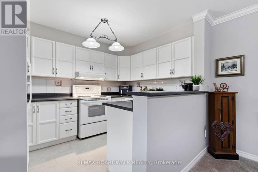 209 - 1760 Cabaret Lane — photo 12 of 40