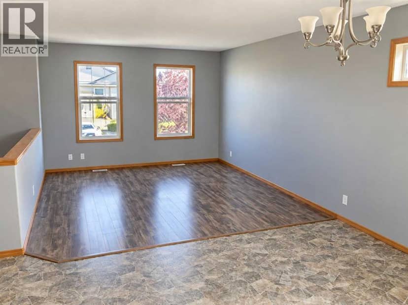 231 & 233 Kendrew Drive, Red Deer, photo 8
