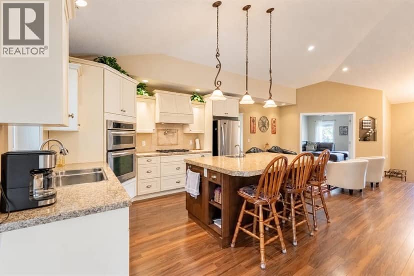 2231 Cottonwood Drive, Coaldale, photo 8