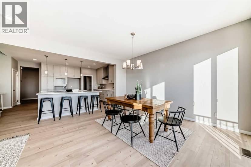 153 Rangeview Path SE, Calgary, photo 8
