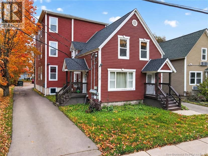 121 Elmwood Drive, Moncton, photo 3