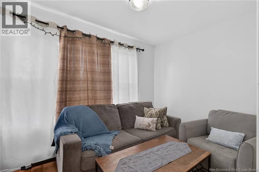 121 Elmwood Drive — photo 34 of 40