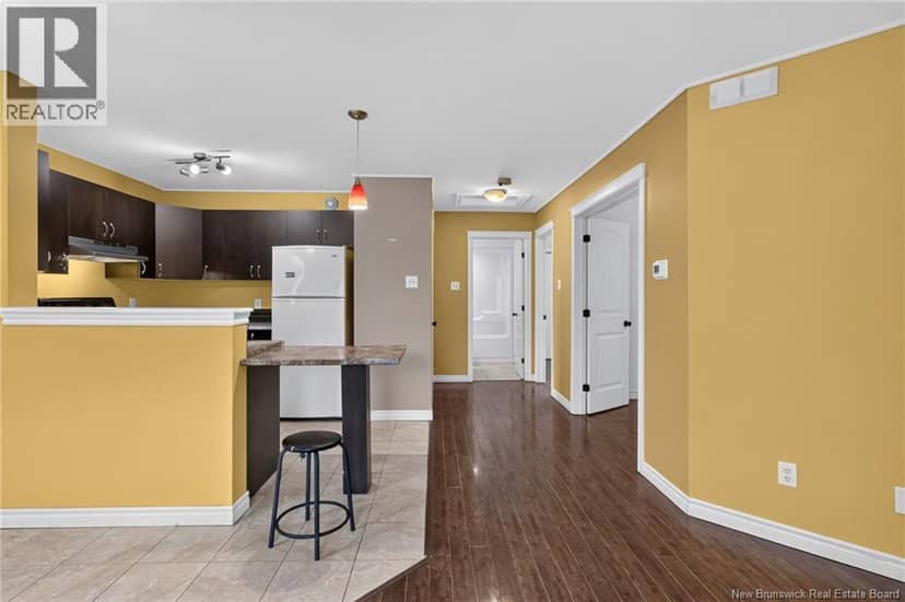 121 Elmwood Drive, Moncton, photo 5