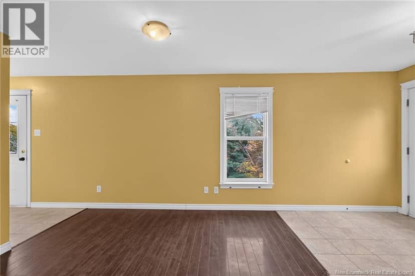 121 Elmwood Drive, Moncton, photo 6