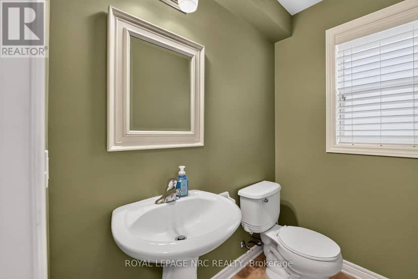 255 Empress Avenue — photo 15 of 40