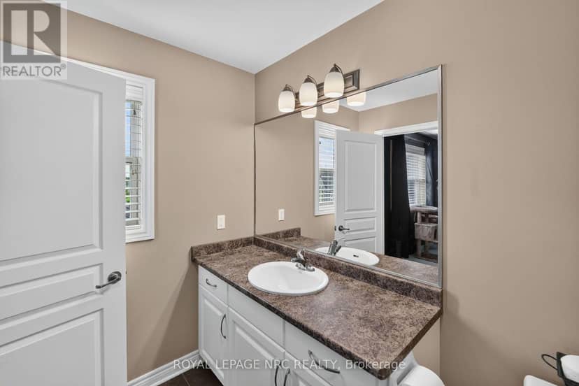 255 Empress Avenue — photo 21 of 40