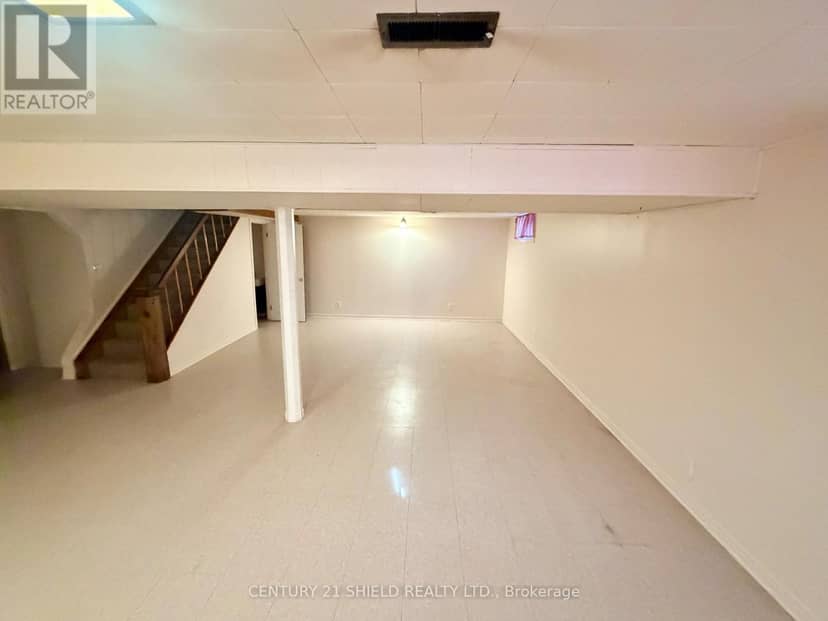 1216 Henry Street — photo 21 of 32