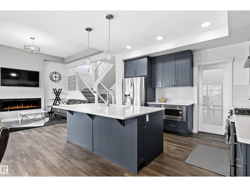 2052 Cavanagh Dr SW — photo 11 of 40