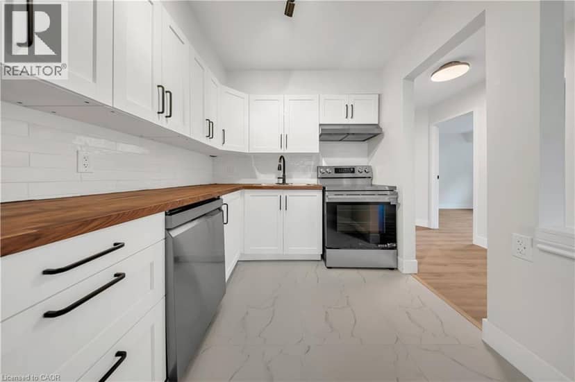3085 KINGSWAY Drive Unit# 21 — photo 22 of 40