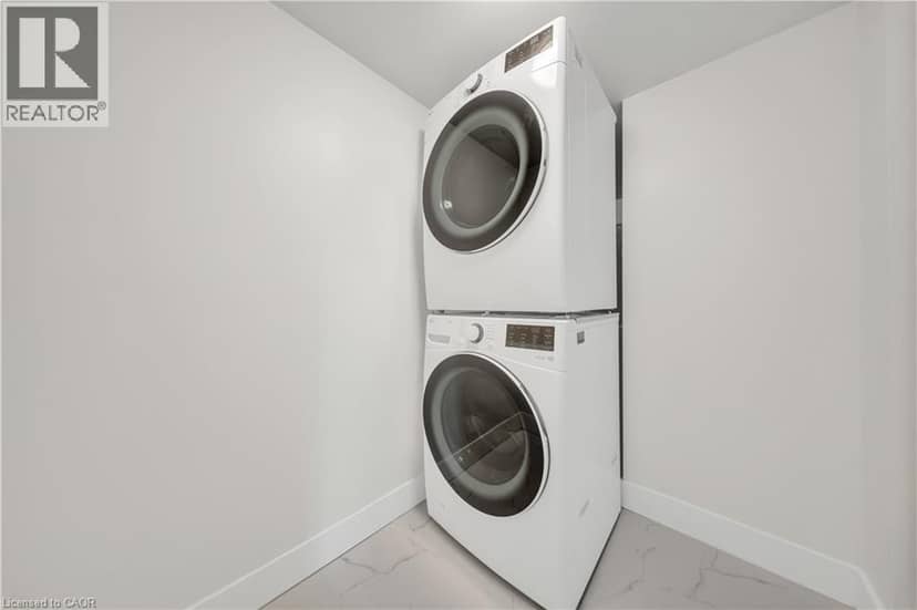 3085 KINGSWAY Drive Unit# 21 — photo 39 of 40