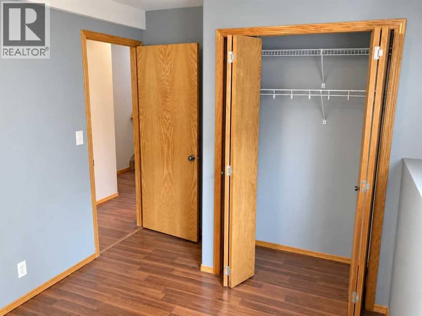 233 Kendrew Drive — photo 18 of 21
