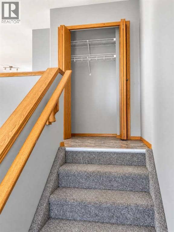 233 Kendrew Drive — photo 11 of 21