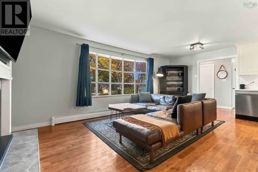 169 Churchill Street — photo 10 of 34