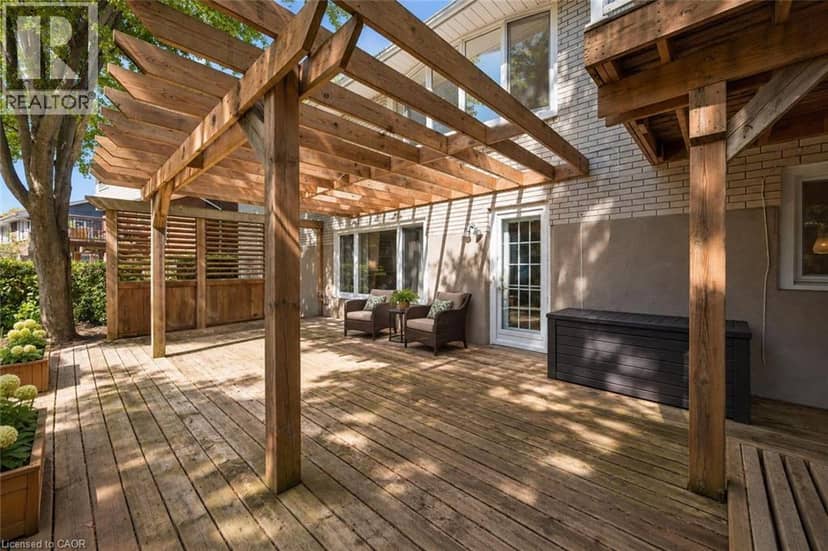 38 CALLANDER Drive — photo 21 of 26