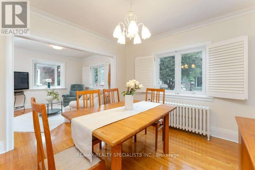 58 Franklin Avenue — photo 14 of 40